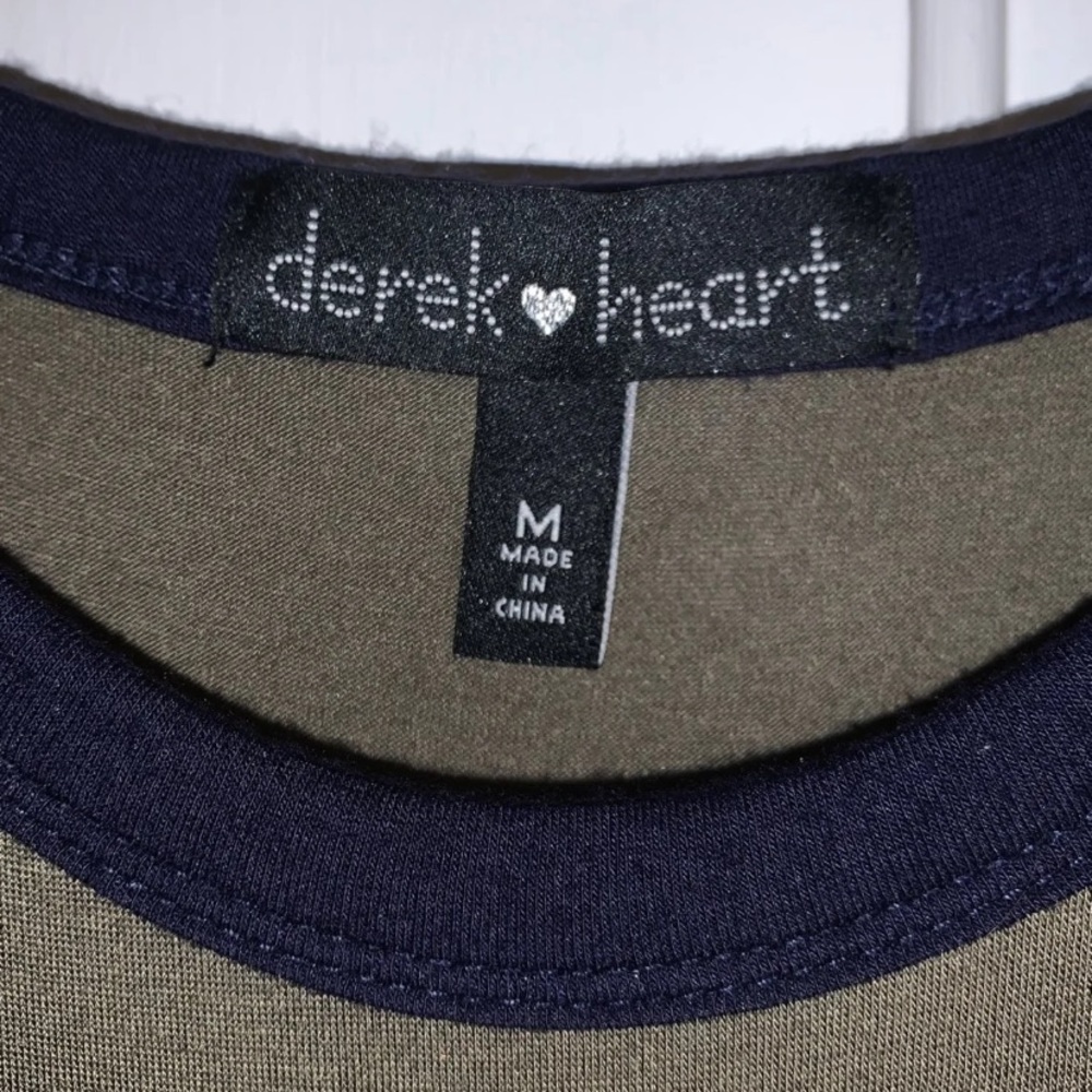 Shirt - Picture 3 of 4